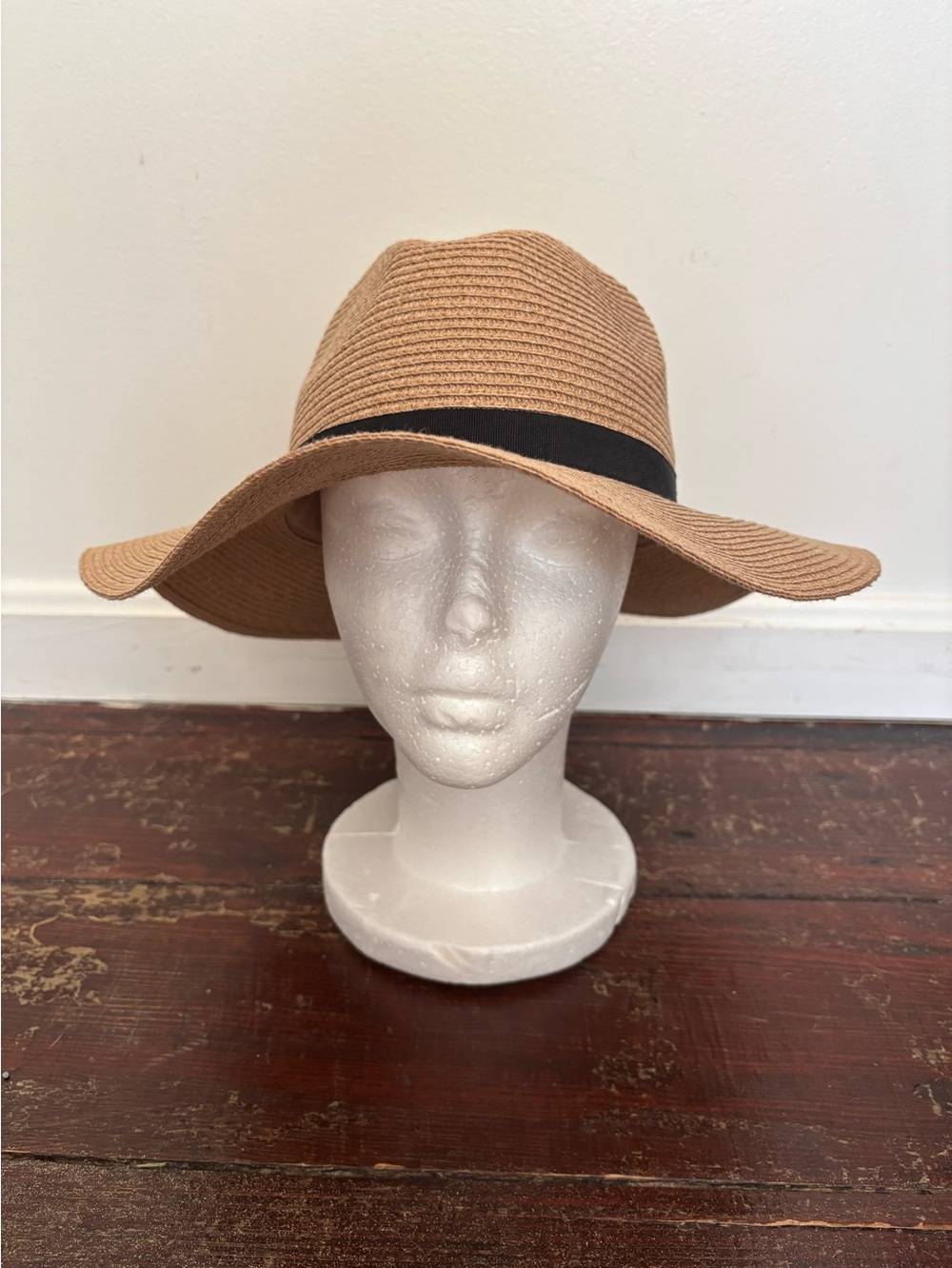 Banana Republic packable Fedora Straw Hat Women’s M/L New